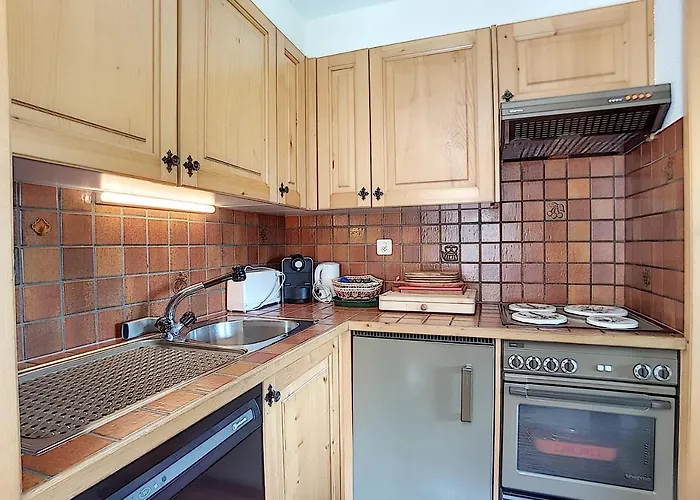 Апартаменти Orchidee 111 By Interhome